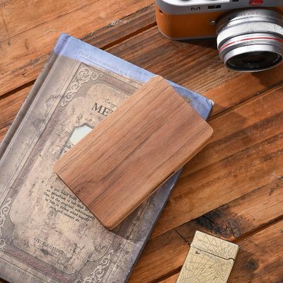 Casque de carte carré en bois noir avec fermeture magnétique Porteur de carte de visite en bois