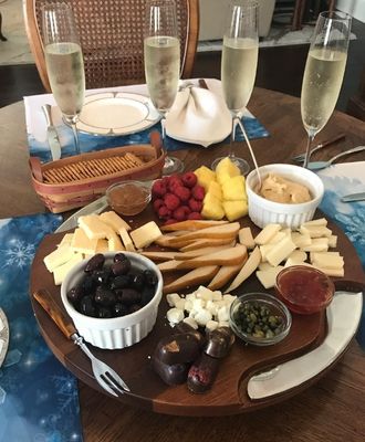 Logo personnalisé Acceptable planche de coupe d'acacia à rainures rondes avec couteau et étalon