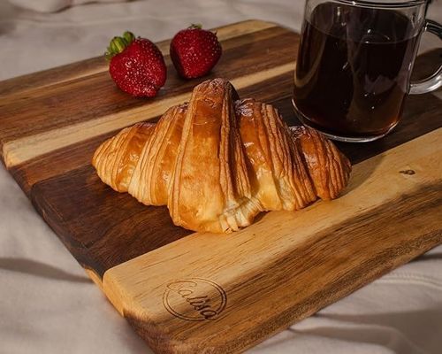 Acheteur commercial Magasins de cadeaux Tableau à fromage en bois d'acacia et planche à découper pour la cuisine