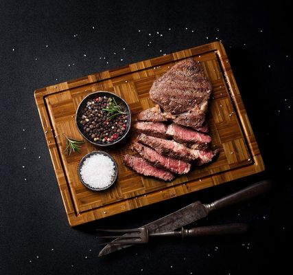 Ensemble durable de 3 planches à découper en bambou personnalisées avec une rainure de jus de grande taille