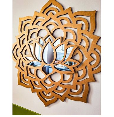Le miroir du mur de BOHO MANDALA fleur de lotus éruption solaire méditation de yoga décor de mur en bois