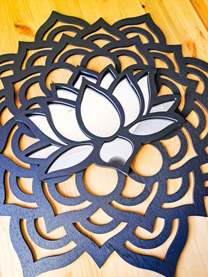 Le miroir du mur de BOHO MANDALA fleur de lotus éruption solaire méditation de yoga décor de mur en bois