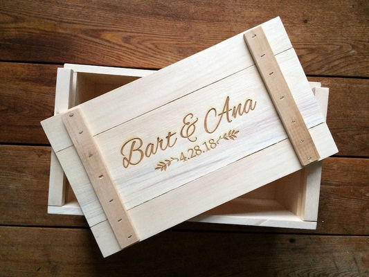 Boîte-cadeau en bois personnalisée pour bouteille de vin ou de whisky personnalisée et verrerie