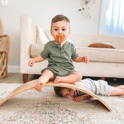 Logo personnalisé Tableau Wobble en bois Ensemble de 2 pour les adultes dans le gymnase et le jeu Montessori de surf