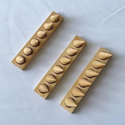 Commande personnalisée Jeu de bijoux en bois avec une finition lisse et compétitive