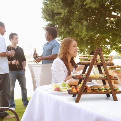 Accepté en bois personnalisé 3 étages de service de plateau de gâteaux à trois niveaux