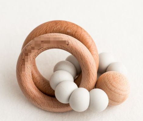 Europe personnalisée Caractéristique régionale Chaîne en bois avec boules en bois Jouet idéal pour enfants