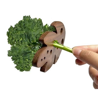 OEM/ODM Acceptable éplucheur d'herbes de bambou pour éliminer les feuilles de chou-fleur 8 trous