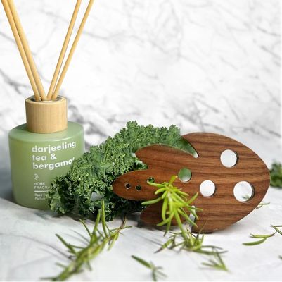 OEM/ODM Acceptable éplucheur d'herbes de bambou pour éliminer les feuilles de chou-fleur 8 trous