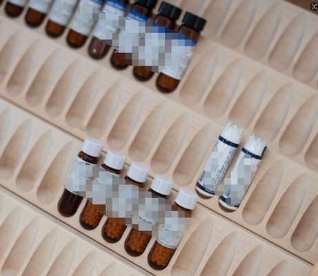 Réservoirs de stockage Des rayonnages de bois de bouleau massif Installation de tiroirs pour des solutions économes en espace