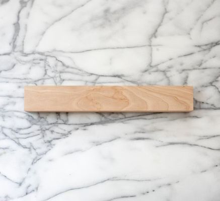 Design de logo personnalisé Armoire en bouleau massif montée sur le mur avec conception multifonctionnelle