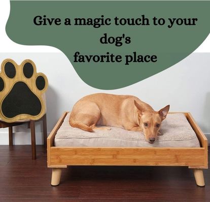 Le tableau de grattage des ongles pour chiens est un support de grattage pour chiens à votre demande.