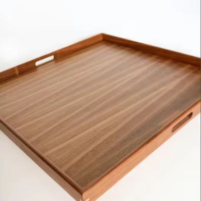 Plateau de cuisson en bois de noyer rectangulaire avec poignées sur demande
