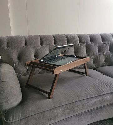 Petit-déjeuner rectangulaire dans plateau à lit avec jambes pliantes Économisez de l'espace et profitez de collations personnalisées