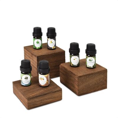 3 supports de hauteur différente Élévateurs d'affichage en bois réglés Logo personnalisé Vernis d'impression Manipulation