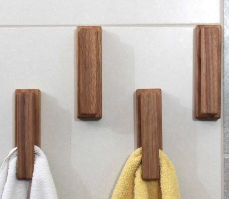 Classification du porte-serviettes en bois Plateau non pliable Crochets en bois de noyer selon votre demande