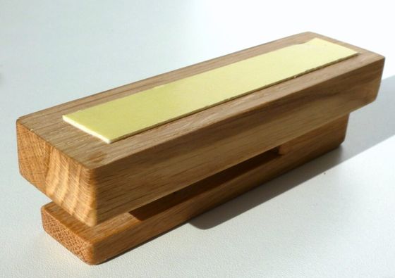 Classification du porte-serviettes en bois Plateau non pliable Crochets en bois de noyer selon votre demande