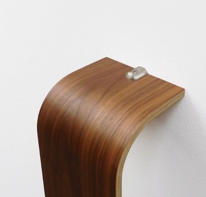 Organisez facilement votre salle de bain avec un support de serviette de douche en bois