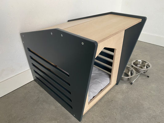 Maison d'animaux de compagnie en bois moderne montée sur le mur de la perle de chat pliable avec un design personnalisé