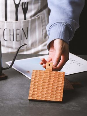 Mat d'isolation créative en bois massif pour porte-gobelets anti-échauffement en bois de cerisier