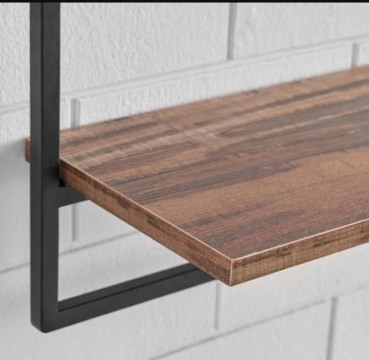 Service personnalisé en bois de pin couleur flottante suspendue murale étagères en fer pour l'affichage de chambre