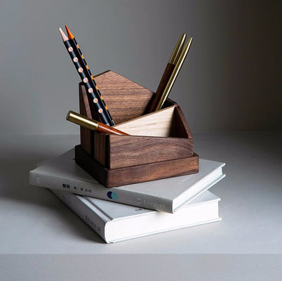 Outils Porteur de stylo noir à noix Multifonctionnel support de crayon en bois de forme irrégulière