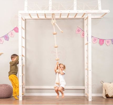 Gymnase de la jungle pour enfants personnalisable avec accessoire de corde en option et mobile de pépinière