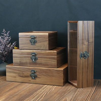 Boîtes cadeaux industrielles en bois pour les bijoux et les objets de beauté