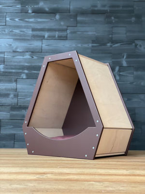 Économisez de l'espace fonction Pet House avec un design en bois moderne et la couleur du bois naturel