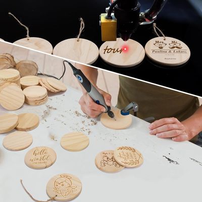 Des sous-vêtements en bois écologique gravé pour la décoration de table