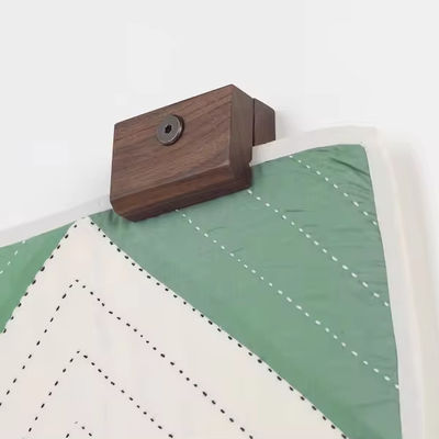 Collier de couette textile suspendu au mur Collier de vêtements de taille personnalisée pour tapisserie et couette