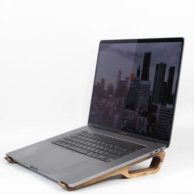 Porteur d'ordinateur portable en bois pour Macbook Économie d'espace et accessoire de bureau élégant