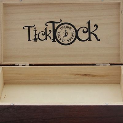 Logo et couleur personnalisables Boîte à cigarettes en bois avec finition vernis