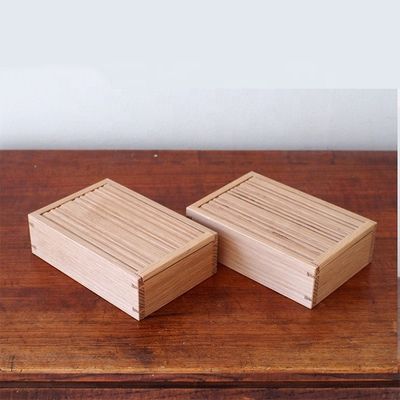 Boîte de couleur personnalisable en bois à couvercle coulissant pour carte de visite