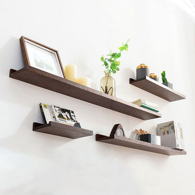 Étagère flottante en bois massif montée sur le mur