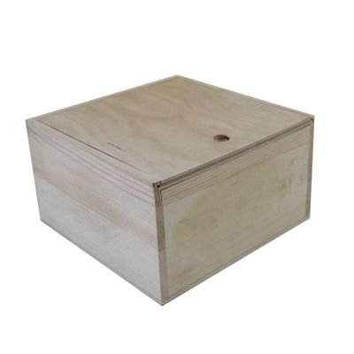 Une grande boîte en bois avec un couvercle de diapositive en couleur normale ou personnalisée