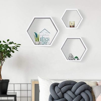 Étagère hexagonale sculptée en bois pour la décoration de la maison de ferme rustique
