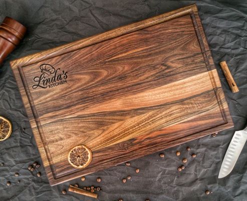 Logo personnalisé Acceptable 1,75 épaisseur grande planche de coupe de noix avec rainure de jus