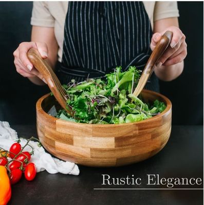 Complétez votre soirée avec des ustensiles et un pot de vinaigrette