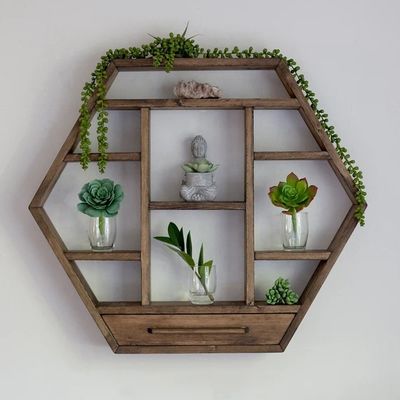 Décoration de la maison en bois massif Hexagone Monté sur le mur Étagère flottante Étagères de stockage en bois