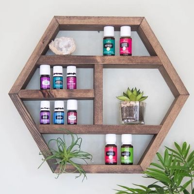 Aucune étagère de stockage en bois massif vintage pliée à plusieurs couches avec un design rustique hexagonal