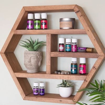 Aucune étagère de stockage en bois massif vintage pliée à plusieurs couches avec un design rustique hexagonal