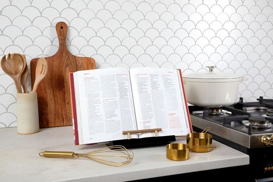 L'échantillon est gratuit Livre de recettes pliable Stand pour la cuisine Compteur triangle Porteur de page