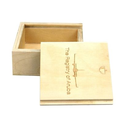 Boîtes en bois 10x10x3.8cm couleur naturelle avec couvercle coulissant de TIMBER