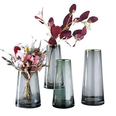 Vase en verre vert de style moderne personnalisé en couleur pure Décoration pour l'anniversaire