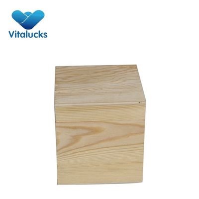 Boîte cadeau en bois carré faite sur mesure en bois massif pour des avantages environnementaux