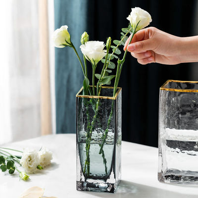 Vases en verre en vrac - Un incontournable pour les mariages et bien d'autres