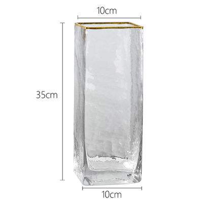 Un vase de verre de 3 pieds de haut, indispensable pour la décoration et les cadeaux