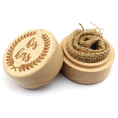 Petite boîte à bagues en bois pour une belle proposition de mariage faite à la main