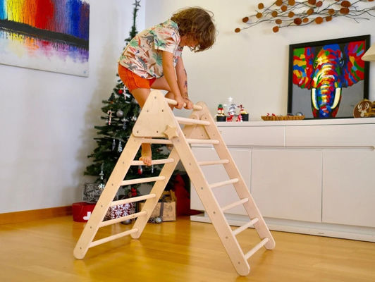 Fitness personnalisé en intérieur Triangle d' escalade en bois pour enfants